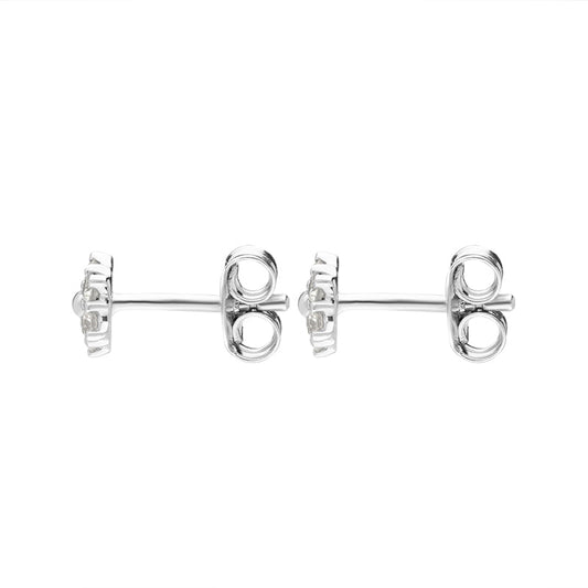 18ct White Gold .21ct Diamond Small Flower Stud Earrings D